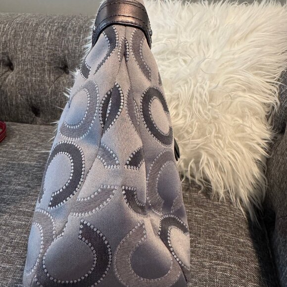 Coach Signature Hobo Bag J1373-29124E Gray Silver Shiny Hangtag - Picture 7 of 15